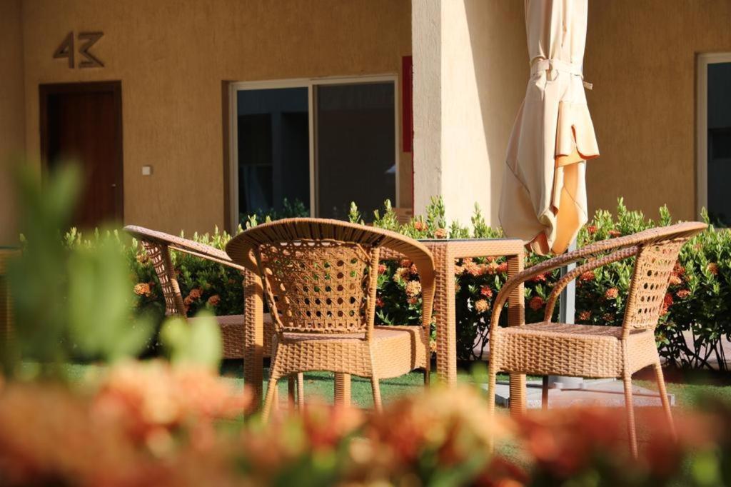 Beach Time Villas Hotel Джедда Экстерьер фото